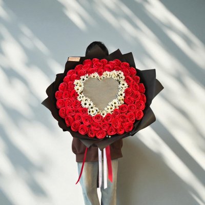 Valentines Day Artificial Burning Bouquet 50 Roses